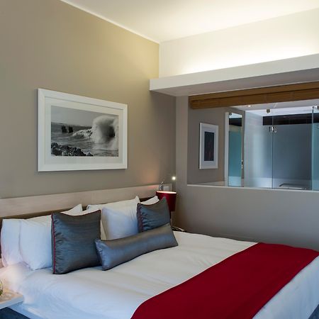 Radisson Blu Hotel, Πορτ Ελίζαμπεθ Εξωτερικό φωτογραφία A bedroom at the Cape Town International Convention Centre