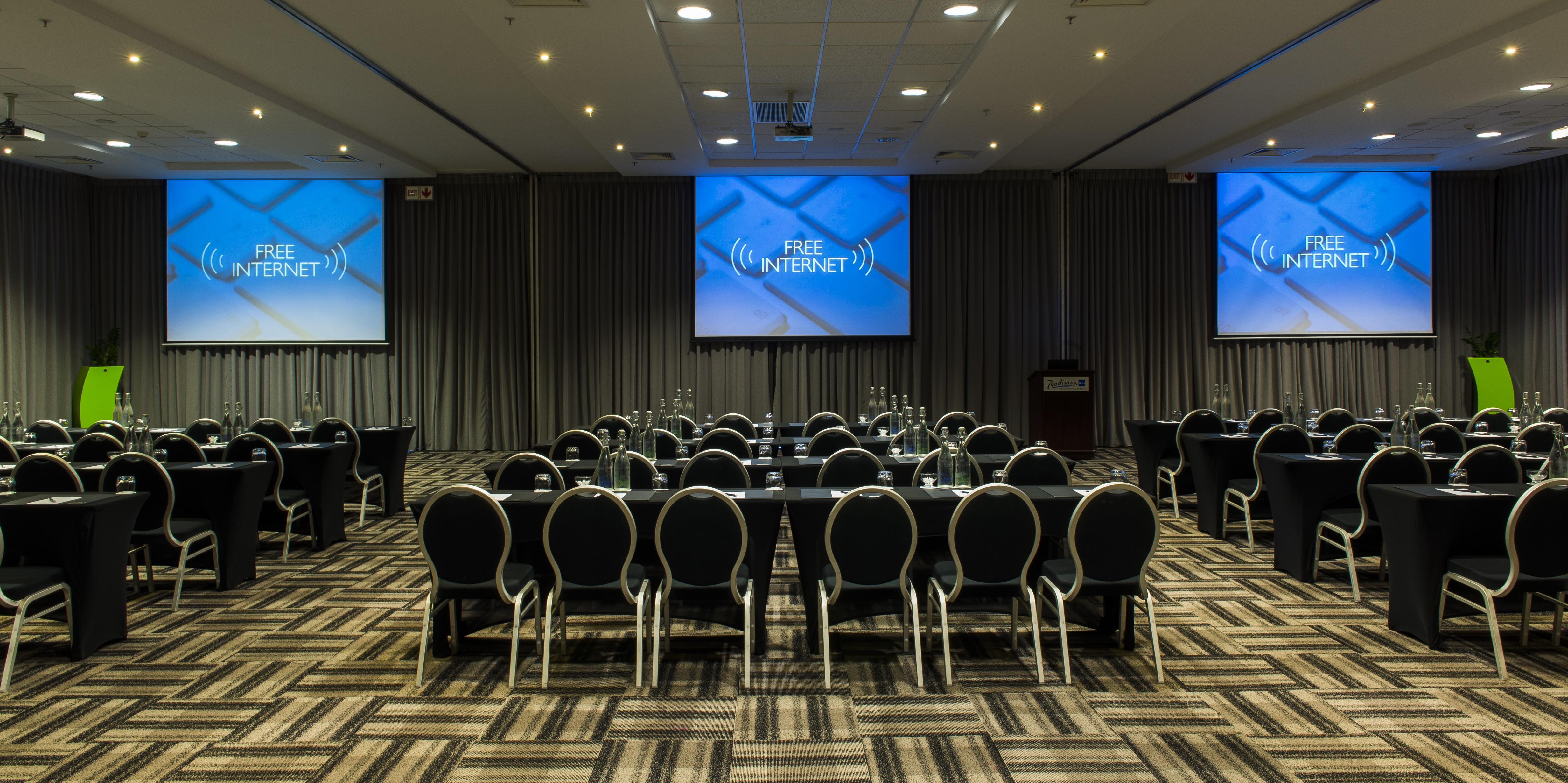 Radisson Blu Hotel, Πορτ Ελίζαμπεθ Εξωτερικό φωτογραφία The Internet Society's 2016 Internet Governance Forum