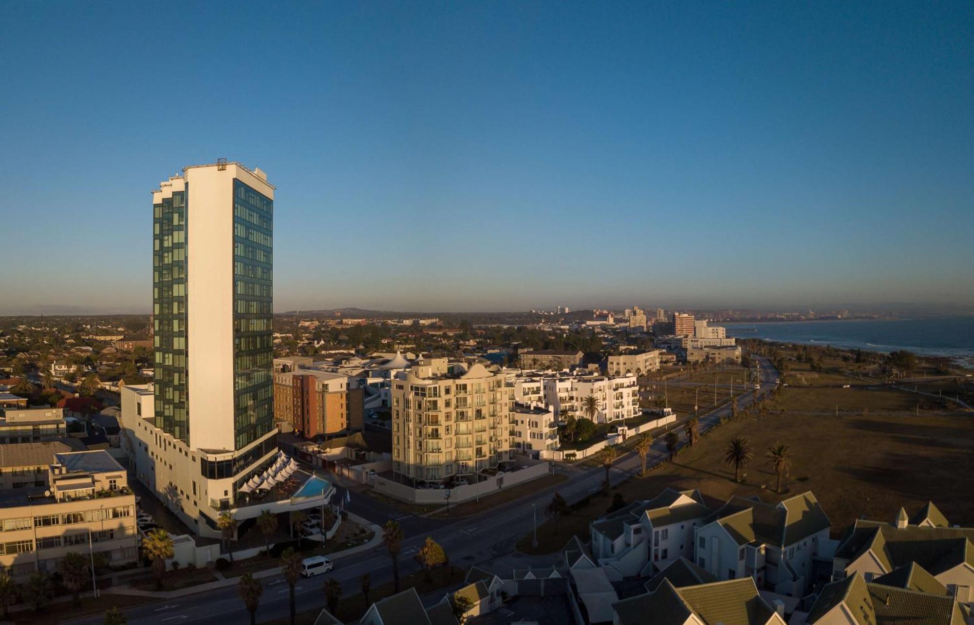 Radisson Blu Hotel, Πορτ Ελίζαμπεθ Εξωτερικό φωτογραφία Aerial view of the East Village neighborhood