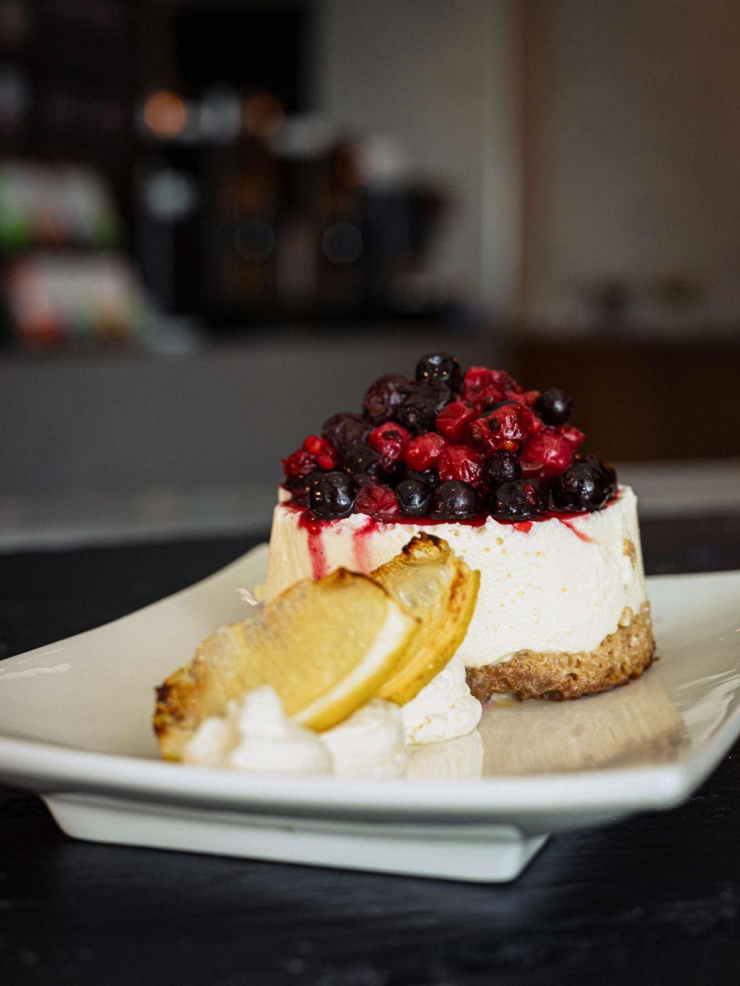 Radisson Blu Hotel, Πορτ Ελίζαμπεθ Εξωτερικό φωτογραφία A cheesecake